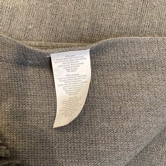 Hallmart collectibles throw - Picture 3 of 4